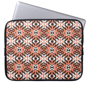 Traditionelle Fliesenschmuck im ethnischen Stil, K Laptopschutzhülle