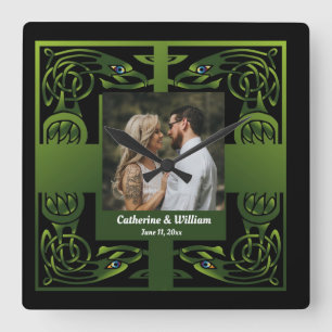 Traditionelle grüne irische Celtic Square Wall Clo Quadratische Wanduhr