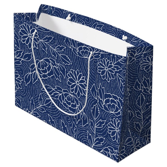 Traditionelle japanische Blume in Weiß und Blau Große Geschenktüte (Rückseite Schrägansicht)