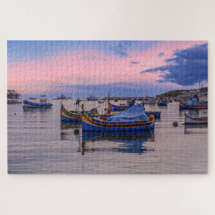 Traditionelle maltesische Boote in Marsaxlokk