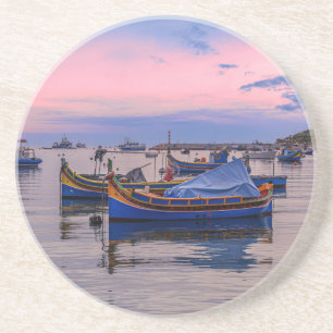 Traditionelle maltesische Boote in Marsaxlokk Getränkeuntersetzer