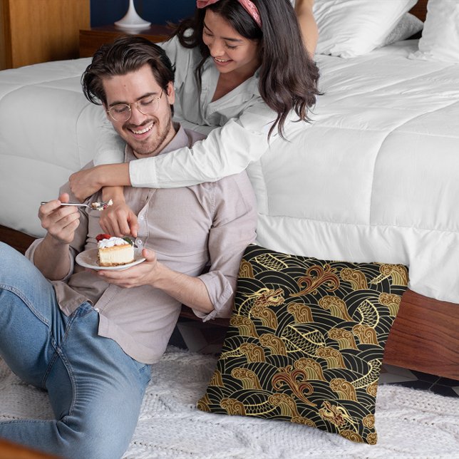 Traditionelle orientalische Drachenkunst Kissen (Von Creator hochgeladen)