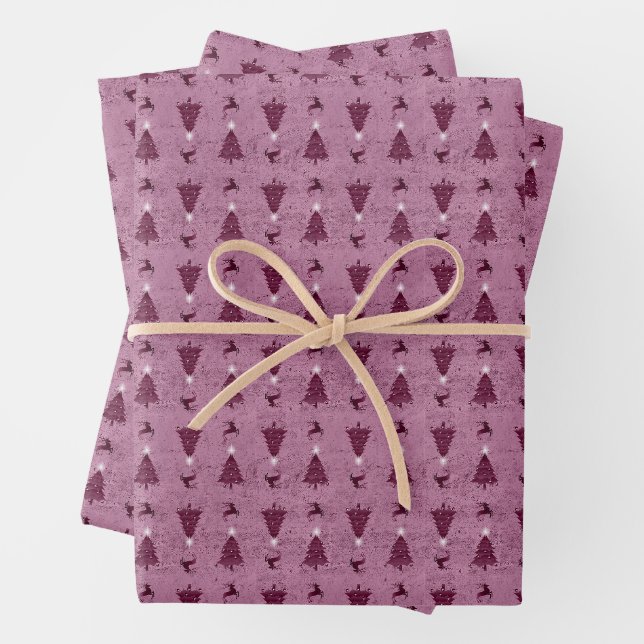 Traditionelle rosa Weihnachtsbaumen und Rentiere Geschenkpapier Set (Beispiel)