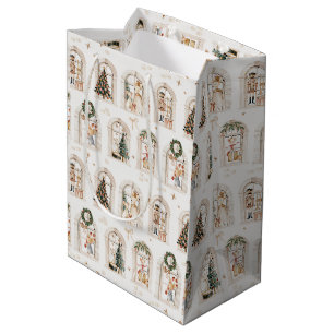 Traditionelle Weihnachtsvorbereitungen Mausfamilie Mittlere Geschenktüte