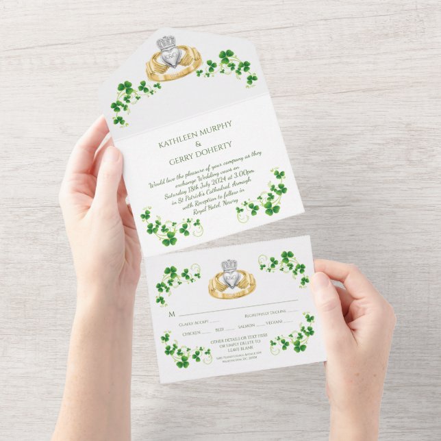 Traditioneller Irischer Claddagh Ring und Kleeblät All In One Einladung (Abreißen)