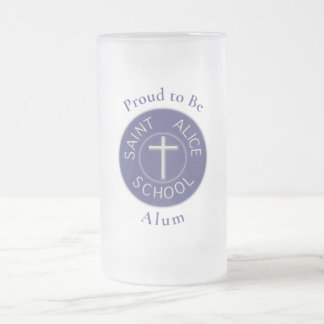 Traditioneller Patch von Saint Alice ist stolz auf Mattglas Bierglas