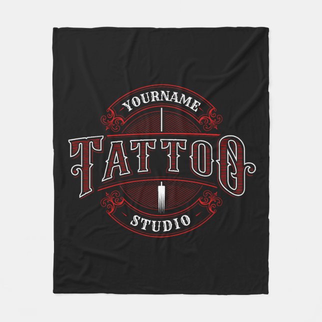 Traditioneller Stil ADD NAME Tattoo Studio Shop Fleecedecke (Vorderseite)
