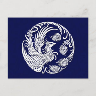 Traditioneller weißer Phönix-Kreis auf blau Postkarte