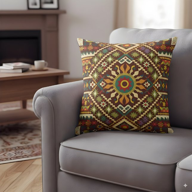 Traditionelles Folklore-Motiv Kissen (Von Creator hochgeladen)