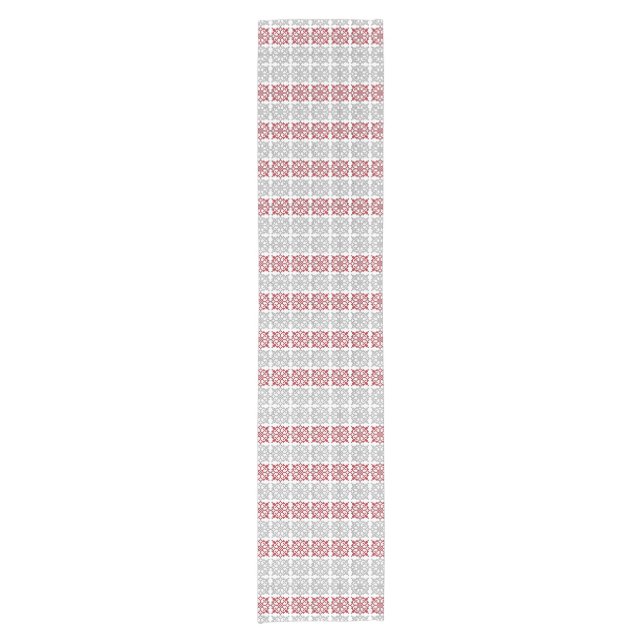 Traditionelles lettisches SUN-Zeichen geometrische Kurzer Tischläufer (Vorderseite)