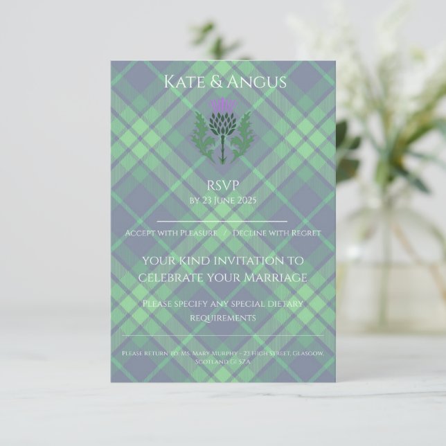 Traditionelles schottisches Tartan und Schottland  RSVP Karte (Stehend Vorderseite)