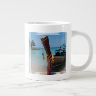 Traditionelles thailändisches Boot Jumbo-Tasse