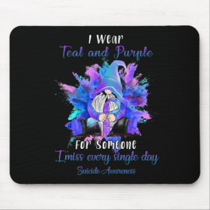 Tragen Sie Aquamarin Lila für jemanden Gnome Suizi Mousepad