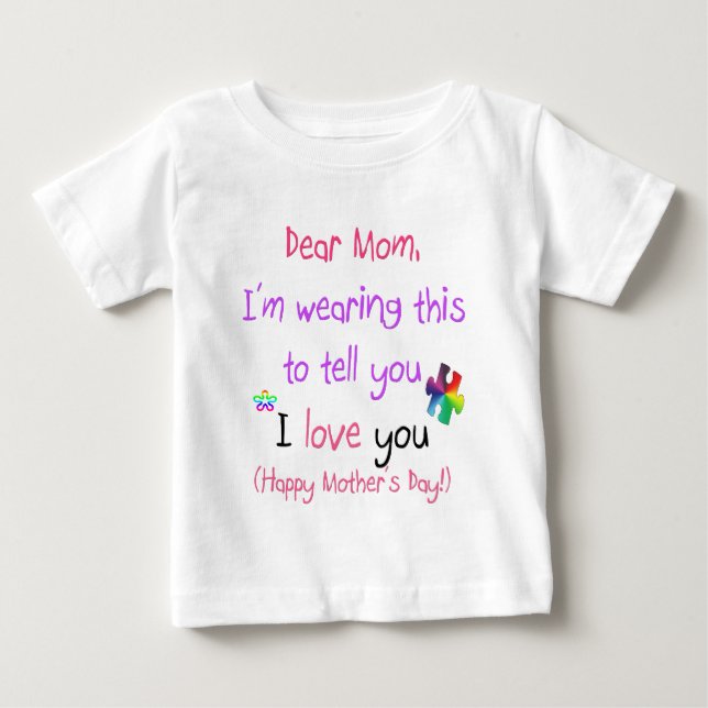 Tragen Sie einen Liebe-Buchstaben zur Mama Baby T-shirt (Vorderseite)