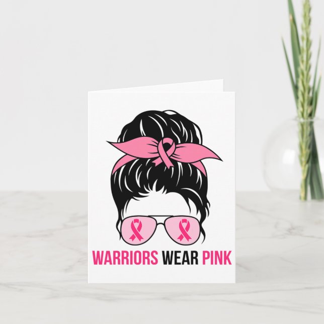 Tragen Sie Pink Messy Bun Mama Brustkrebs Bewussts Karte (Vorderseite)