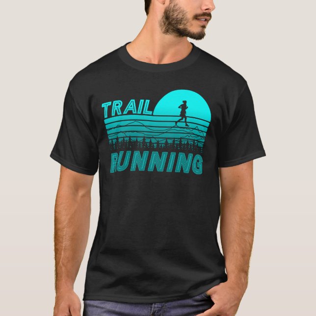 Trail Running im blauen Sonnenuntergang mit Wald T-Shirt (Vorderseite)