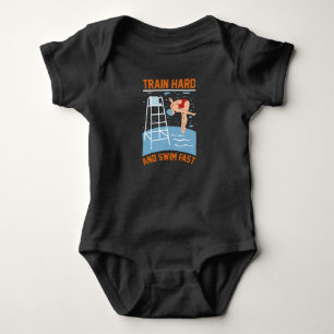 Trainiere hart und schwimme schnell - Schwimmer De Baby Strampler