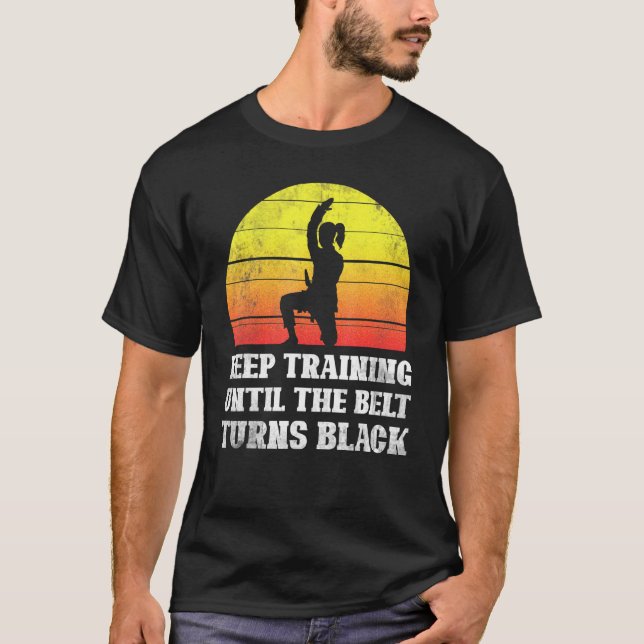 Training behalten, bis der Gürtel den schwarzen Re T-Shirt (Vorderseite)