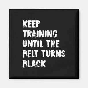Training behalten, bis der Gürtel zu Black Karate Magnet
