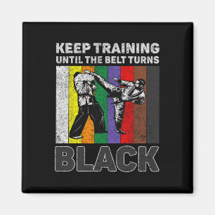 Training behalten, bis der Gürtel zum schwarzen Ta Magnet
