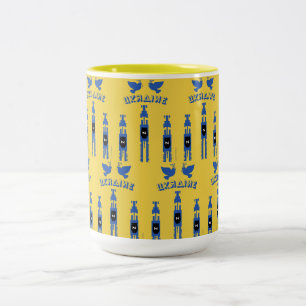 Traktoren und Tanks in der Ukraine Latte-Tasse Zweifarbige Tasse