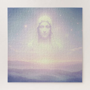 Transparenter Angelic Male Spirit erscheint in Sky