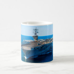 TRANSPORTEUR D'AÉRONEF AMÉRICAIN - CVN-69 Mug