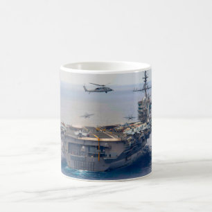 TRANSPORTEUR D'AÉRONEF AMÉRICAIN - CVN-74 Mug
