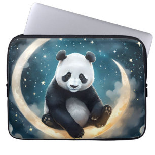 Träumen im Mondlicht: Pandas Celestial Serenade Laptopschutzhülle