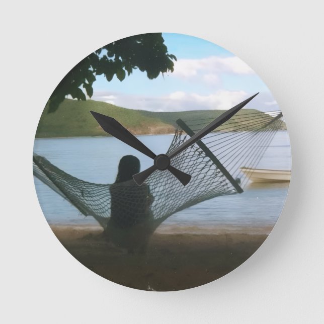 Träumerische Fidschi-Strandlandschaft Runde Wanduhr (Vorderseite)
