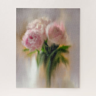 Träumerische rosa Pfingstrosen in weißer Vase