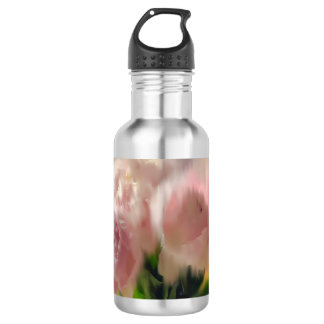 Träumerische rosa Pfingstrosen in weißer Vase Edelstahlflasche