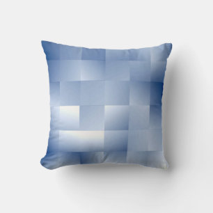 Traumhafte blaue Töne in einem quadratischen Muste Kissen
