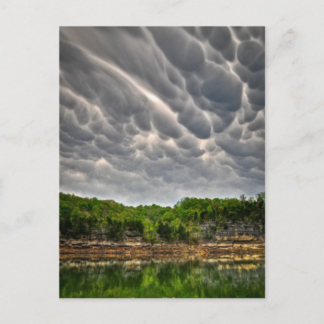Traumhafte Wolken über Center Hill Lake Postkarte (Vorderseite)