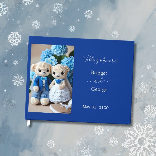 Traumhaftes Hochzeitspaar in Blau und Weiß Gästebuch (Von Creator hochgeladen)