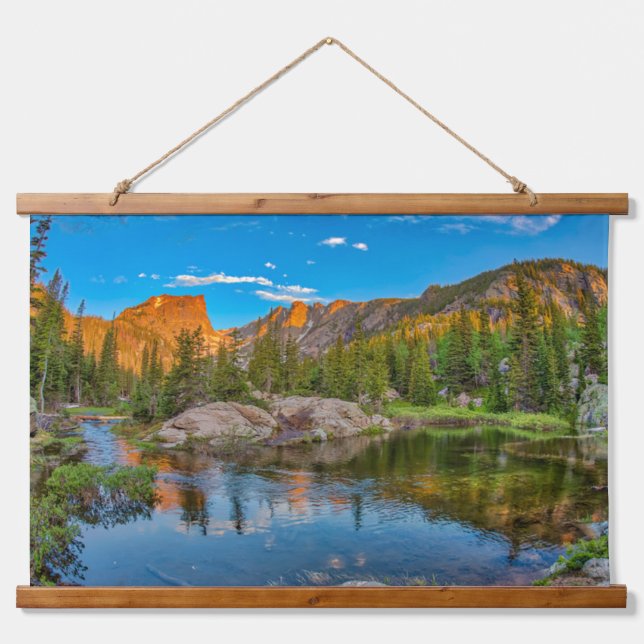 Traumsee Landschaft Wandteppich Mit Holzrahmen (Vorne)