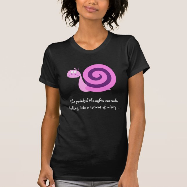 Traurige rosa u. lila Schnecke: Strom des Elendes T-Shirt (Vorderseite)