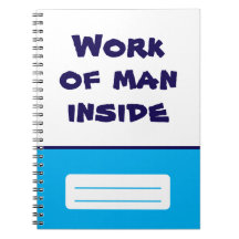 Travail de l'homme à l'intérieur du Carnet spiral