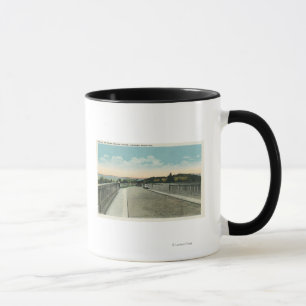 Traver hohle Brücken-Fahrbahn-Ansicht Tasse