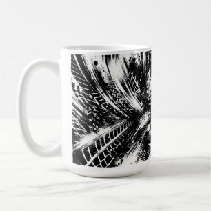 Tread & Chaos - Abstract Black-and-White Tire Trac Kaffeetasse