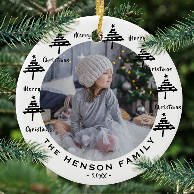 Tree Black & White Merry Family Foto Keramik Ornament (Von Creator hochgeladen)