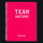 Treffen der Personalisierten Notes des Funny Team Notizbuch<br><div class="desc">Funny Team Personalisiert Notes Office Meeting Notebook enthält den Text "Team Phantastisch" mit Ihrem personalisierten Namen unten auf einem neonrosa Hintergrund. Personalisieren Sie diese,  indem Sie den Text in dem dafür vorgesehenen Textfeld bearbeiten. Entwickelt für Sie von ©Evco Studio www.zazzle.com/store/evcostudio</div>