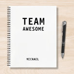 Treffen der Personalisierten Notes des Funny Team Notizbuch<br><div class="desc">Funny Team Personalisiert Notes Office Meeting Notebook enthält den Text "Team Phantastisch" mit Ihrem personalisierten Namen unten auf einem weißen Hintergrund. Personalisieren Sie diese, indem Sie den Text in dem dafür vorgesehenen Textfeld bearbeiten. Entwickelt für Sie von ©Evco Studio www.zazzle.com/store/evcostudio</div>