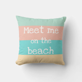 Treffen Sie mich auf der Strandrückwand gestreifte Kissen