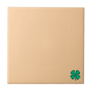 Trèfle irlandais Lucky 4 Leaf petit carreau brun c