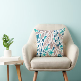Trendfarbenes Aquamarines blaurosafarbenes weißes Kissen