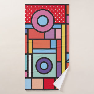 Trendige geometrische Elemente prägen das Design. Badehandtuch