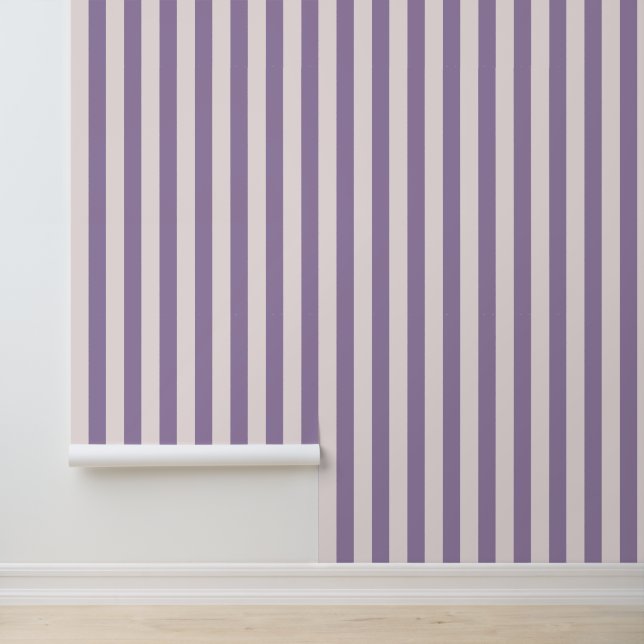 Trendige, regelmäßige Streifen in Blush & Violet Tapete (Anwendung)