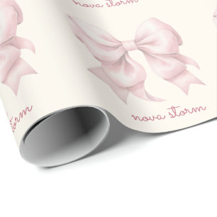 Trendige rosa Schleife personalisiert mit Namen un Geschenkpapier