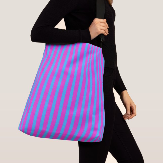 Trendige Streifen Tasche in Pink und Blau (Von Nahem)
